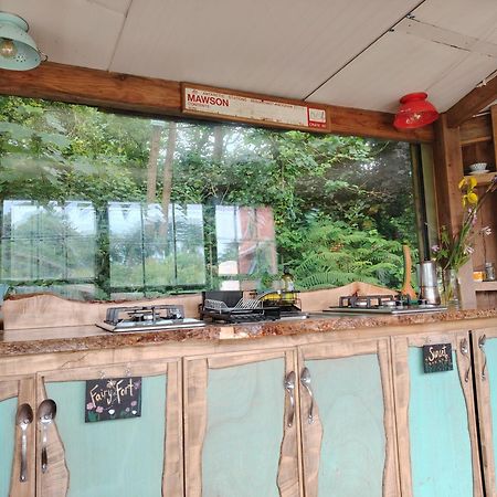 Inch Hideaway Eco Camping Whitegate  Exteriér fotografie